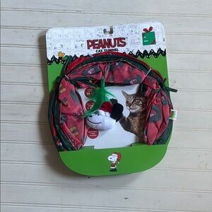 Peanuts Red Cat Tunnel